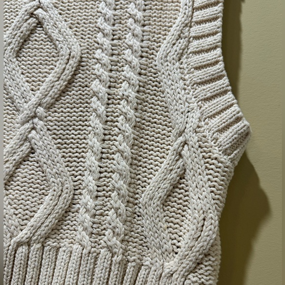 Princess Polly Carey Sweater Vest - Picture 3 of 4